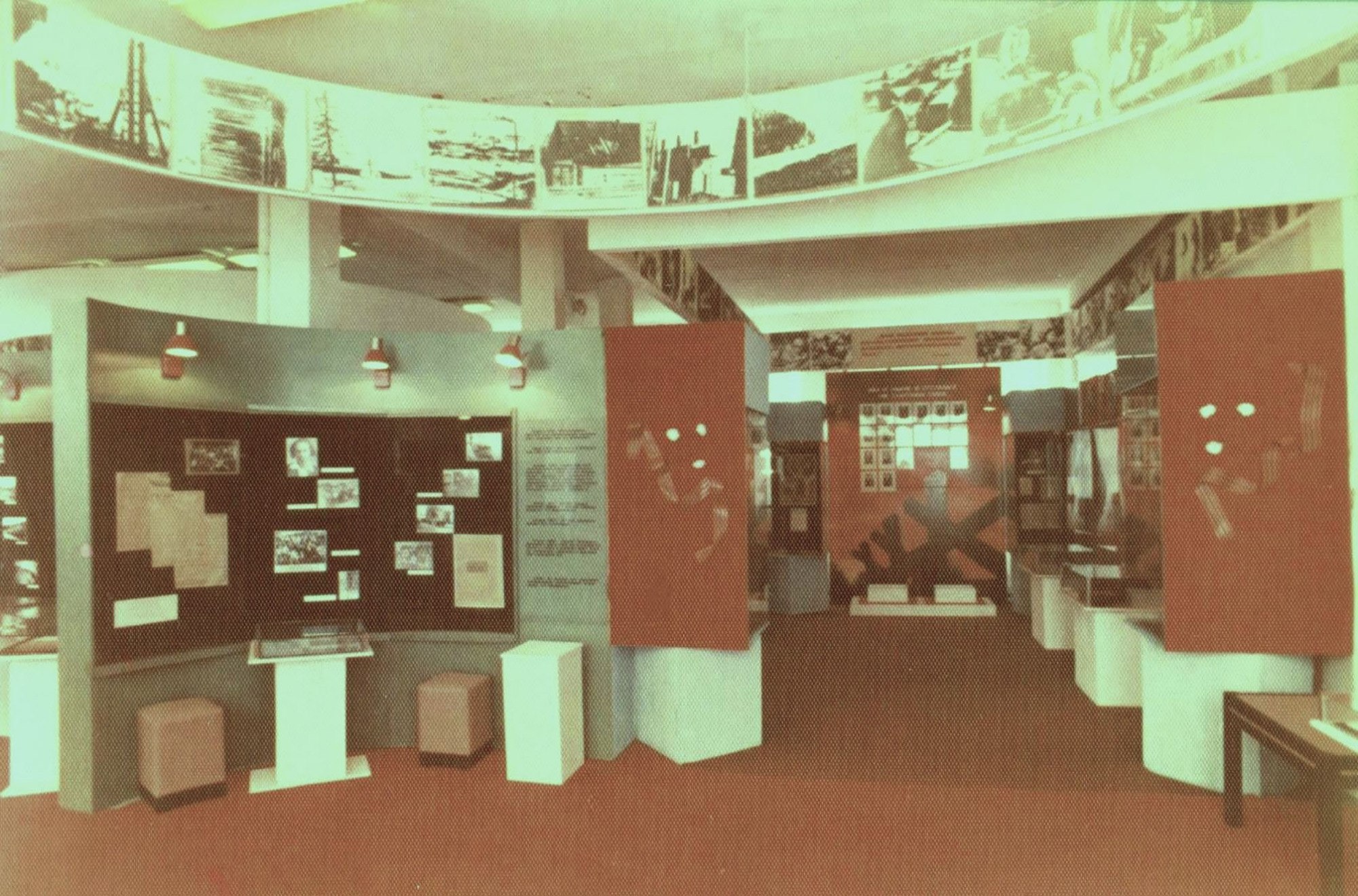 Экспозиция музея, 1982 г.